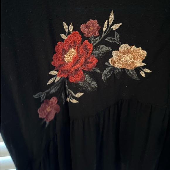 American Eagle Soft & Sexy shirt - Picture 2 of 3